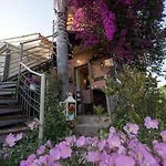 Bougainvillea House 1 Apartamento Calamata