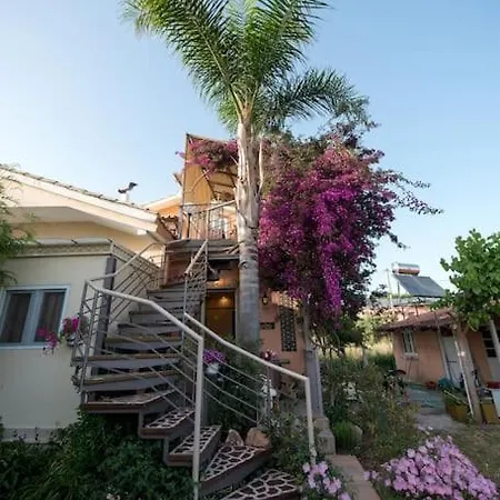 Bougainvillea House 1 Апартаменты